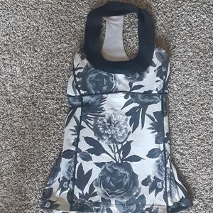 Lululemon scoop neck tank